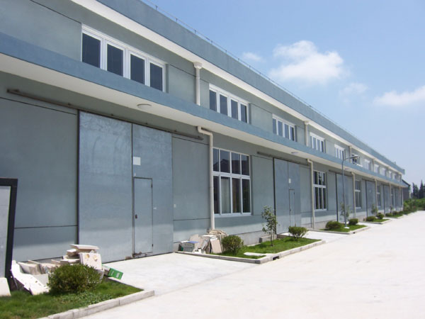 ���̰���